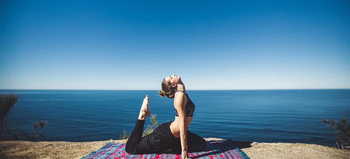 yoga en la playa